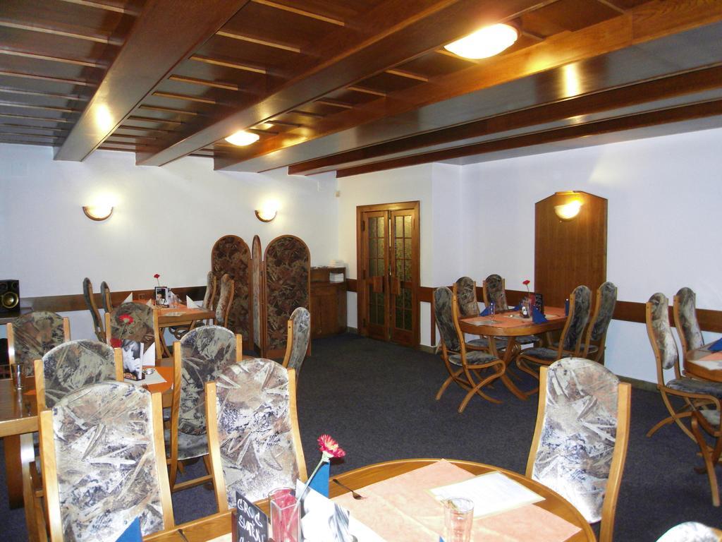 Penzion A Restaurace U Veterana Frenstat pod Radhostem Exterior photo